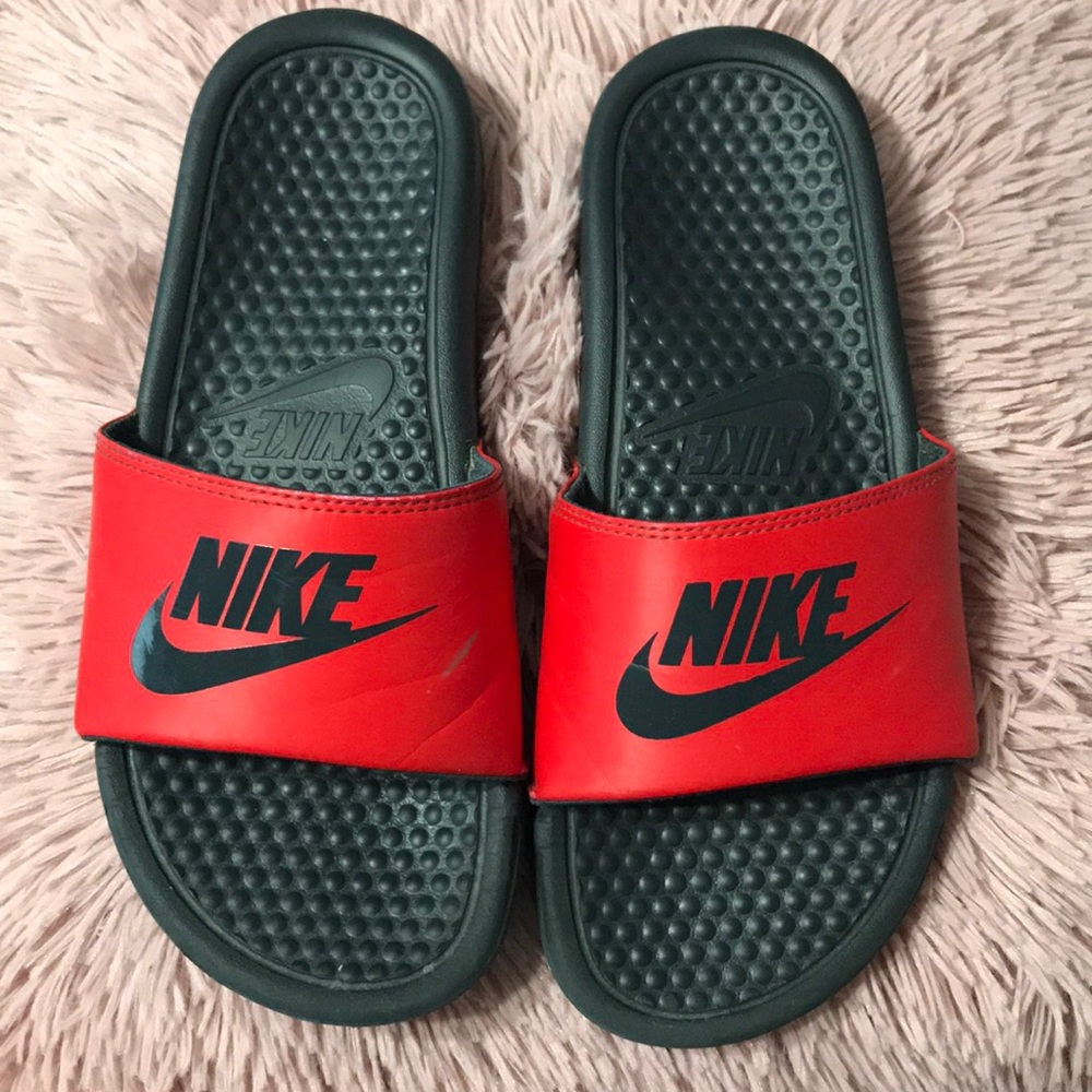 Nike slides